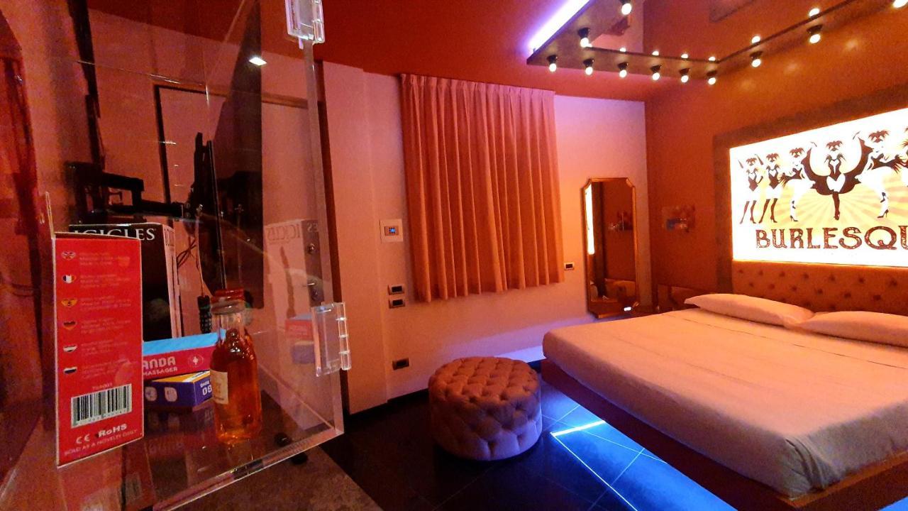C rooms - Love Motel Monza Cinisello Balsamo Esterno foto