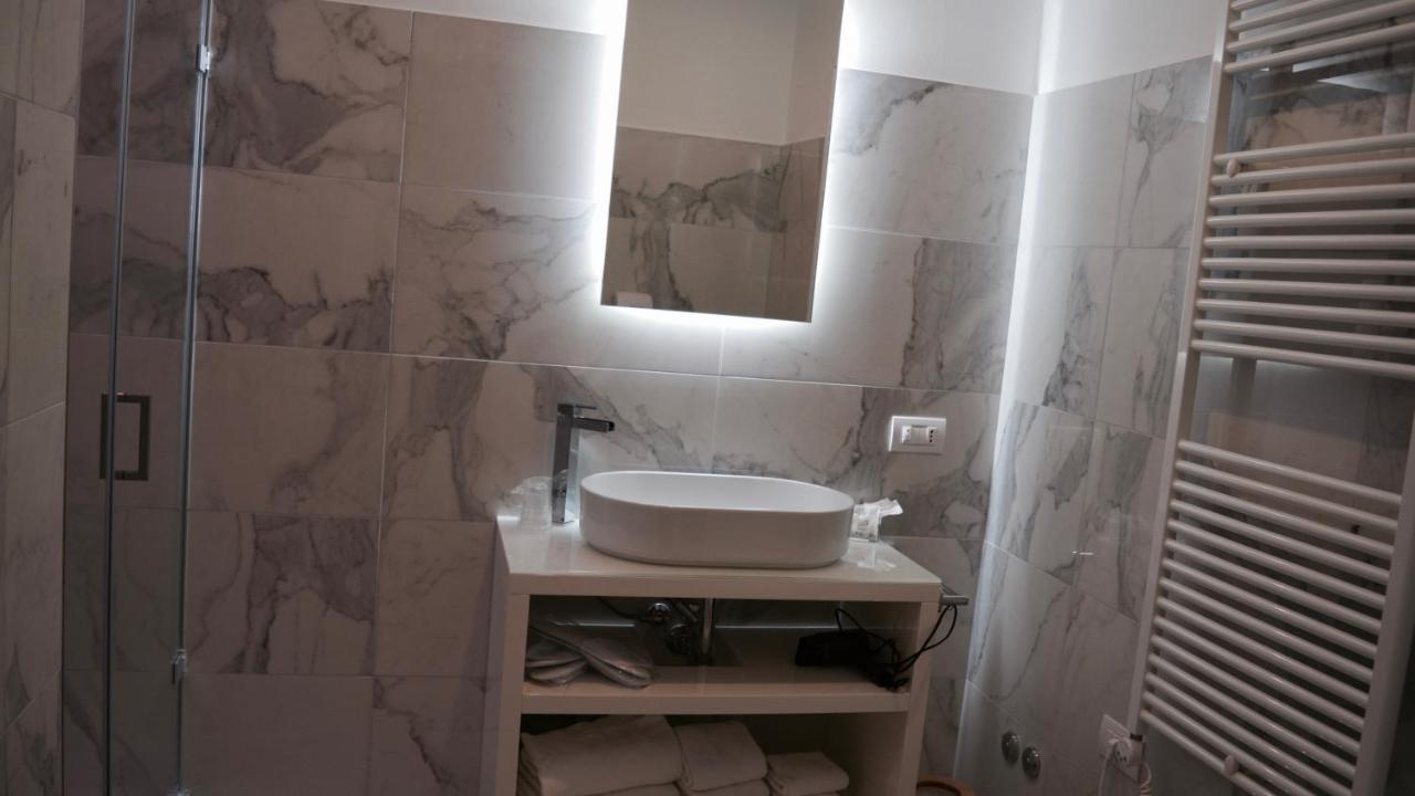 C rooms - Love Motel Monza Cinisello Balsamo Esterno foto